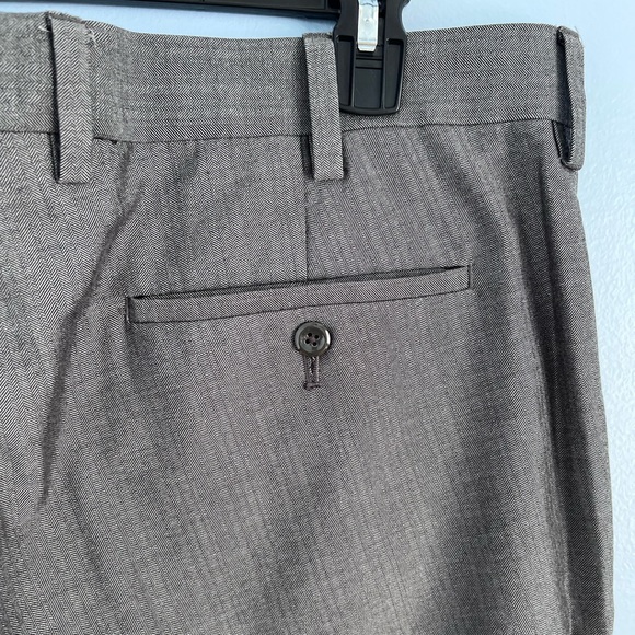 Louis Raphael men’s dress pants. Size 38 x 32 - Picture 3 of 9